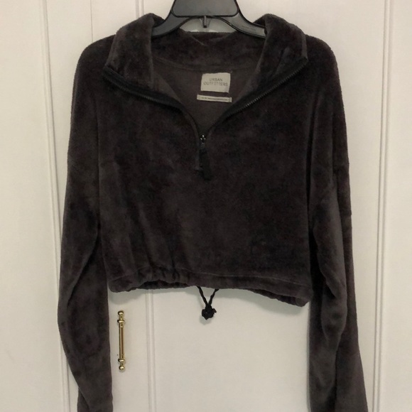 Urban Outfitters Angela Fleece Crop Pullover - Picture 2 of 10